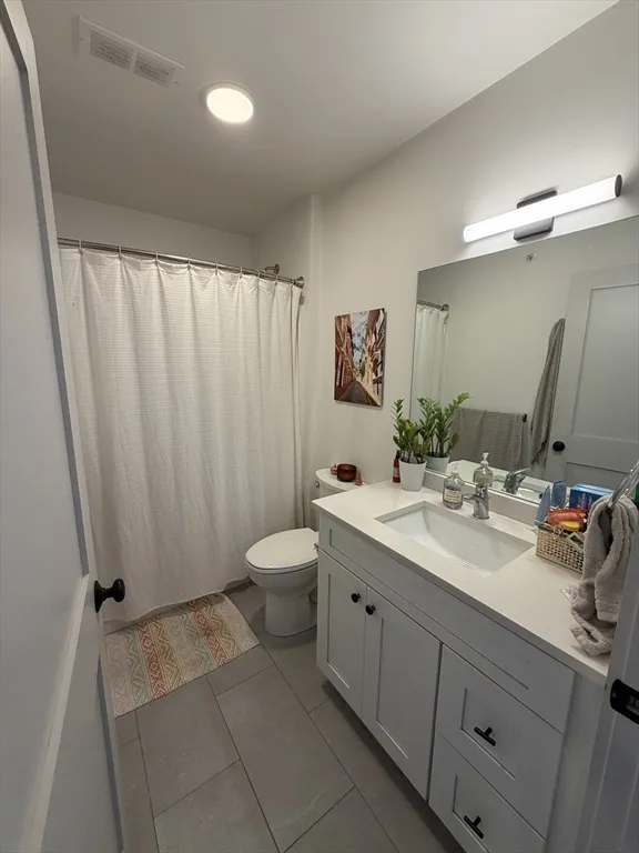 1 bed, 1 bath apartment for rent at 5 W Dane St Unit 7, Beverly — photo 5 of 14