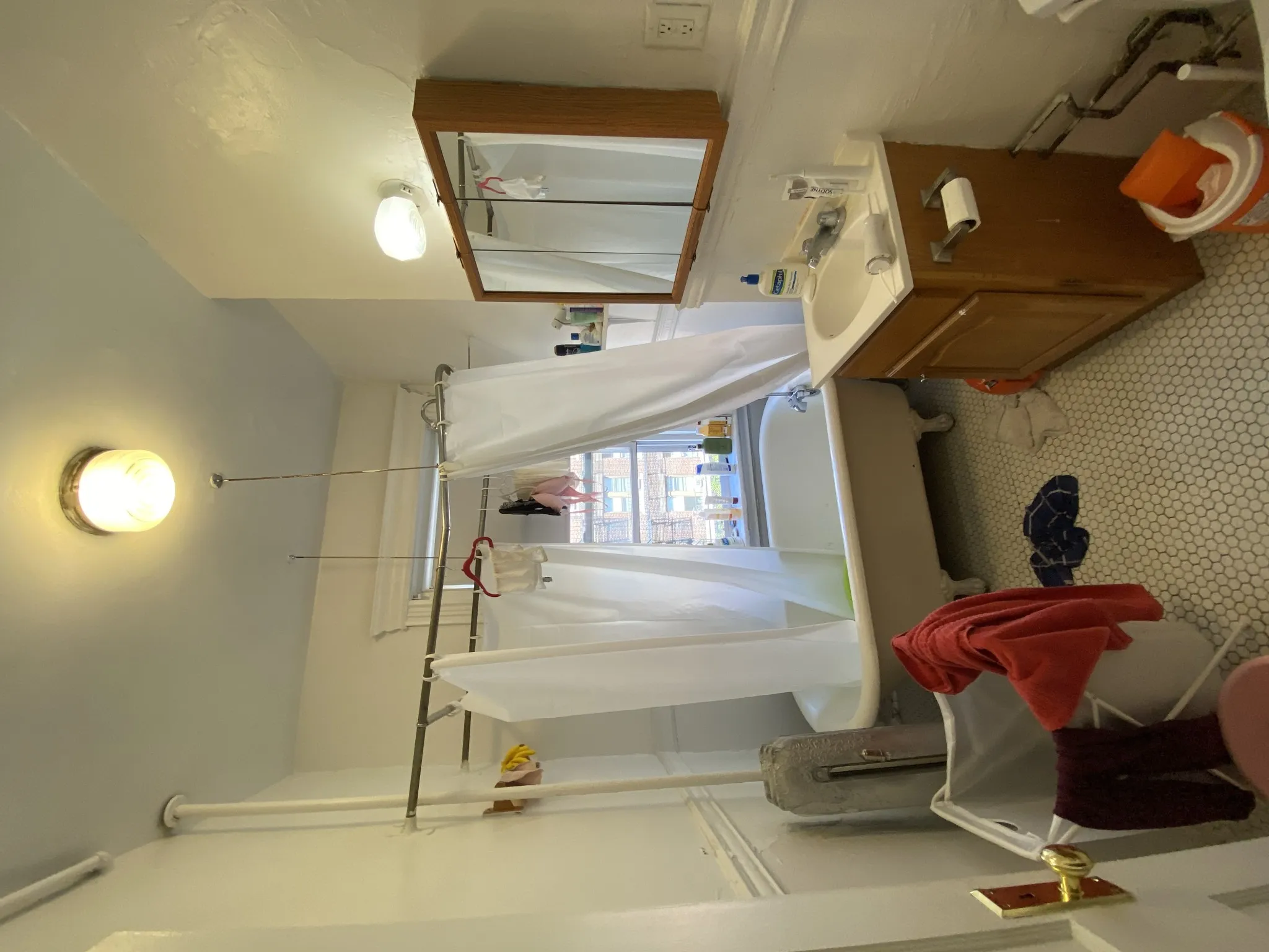 Studio bed, 1 bath apartment for rent at 5 Walbridge St Unit 12, Brighton — photo 3 of 4