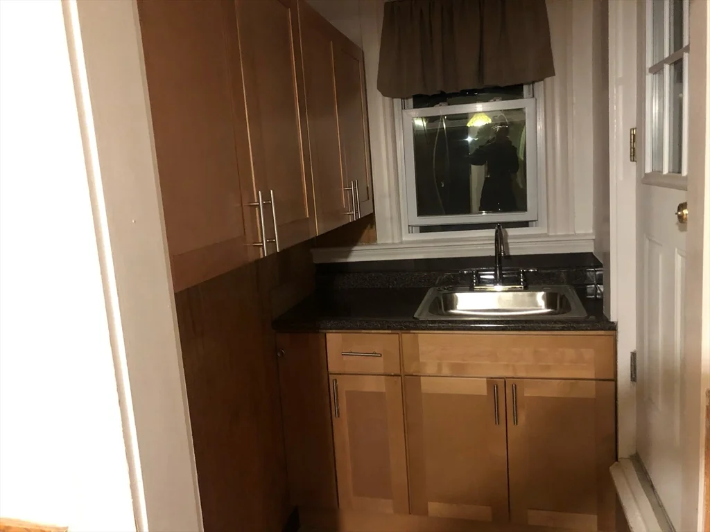 2 bed, 1 bath apartment for rent at 5 Waldo St Unit 1, Dedham — photo 7 of 7