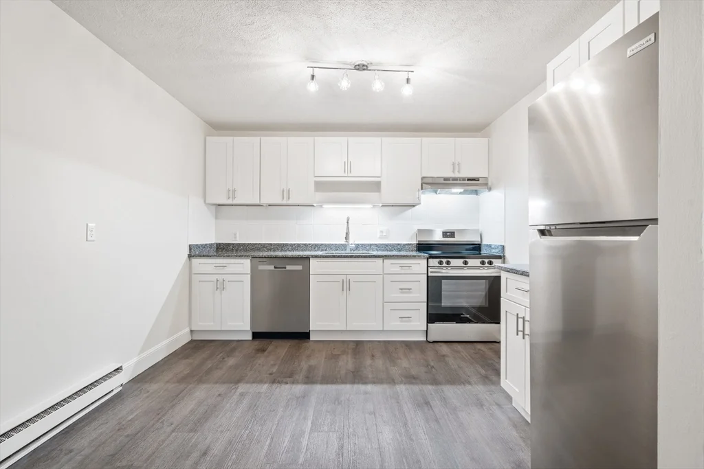 3 bed, 1 bath apartment for rent at 5 Walker Rd Unit 2, Barker — photo 7 of 32