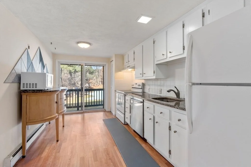 2 bed, 1 bath apartment for rent at 5 Wampus Unit 5, Acton — photo 6 of 11