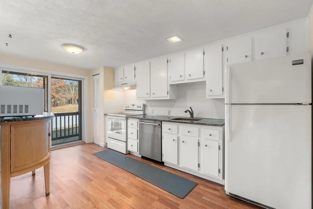 2 bed, 1 bath apartment for rent at 5 Wampus Unit 5, Acton — photo 8 of 11
