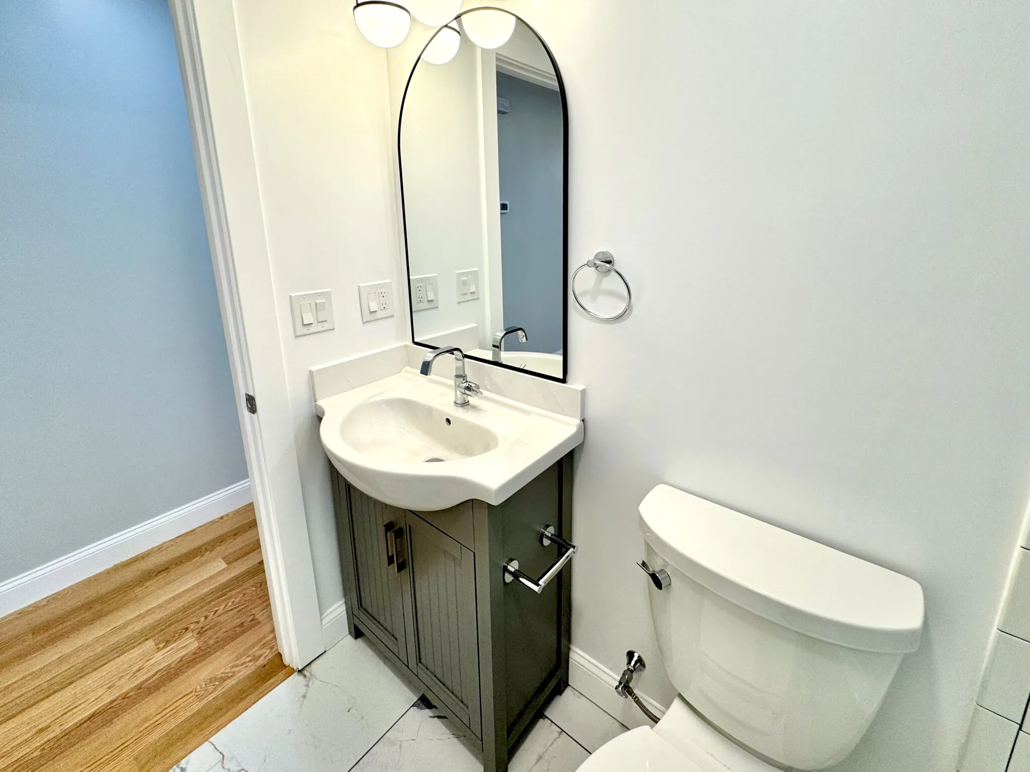 4 bed, 2 bath apartment for rent at 5 Ward St Unit 3, Ward Two — photo 27 of 31