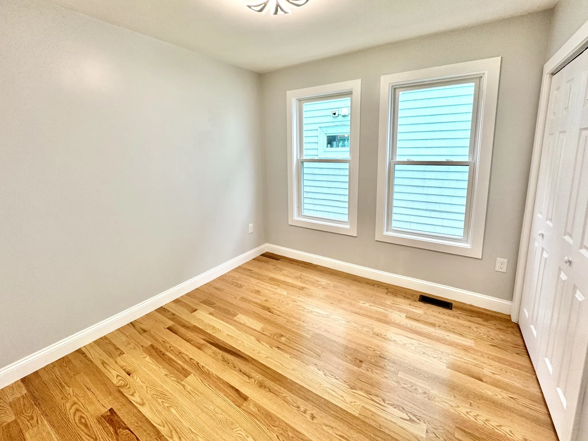 4 bed, 2 bath apartment for rent at 5 Ward St Unit 3, Ward Two — photo 11 of 31