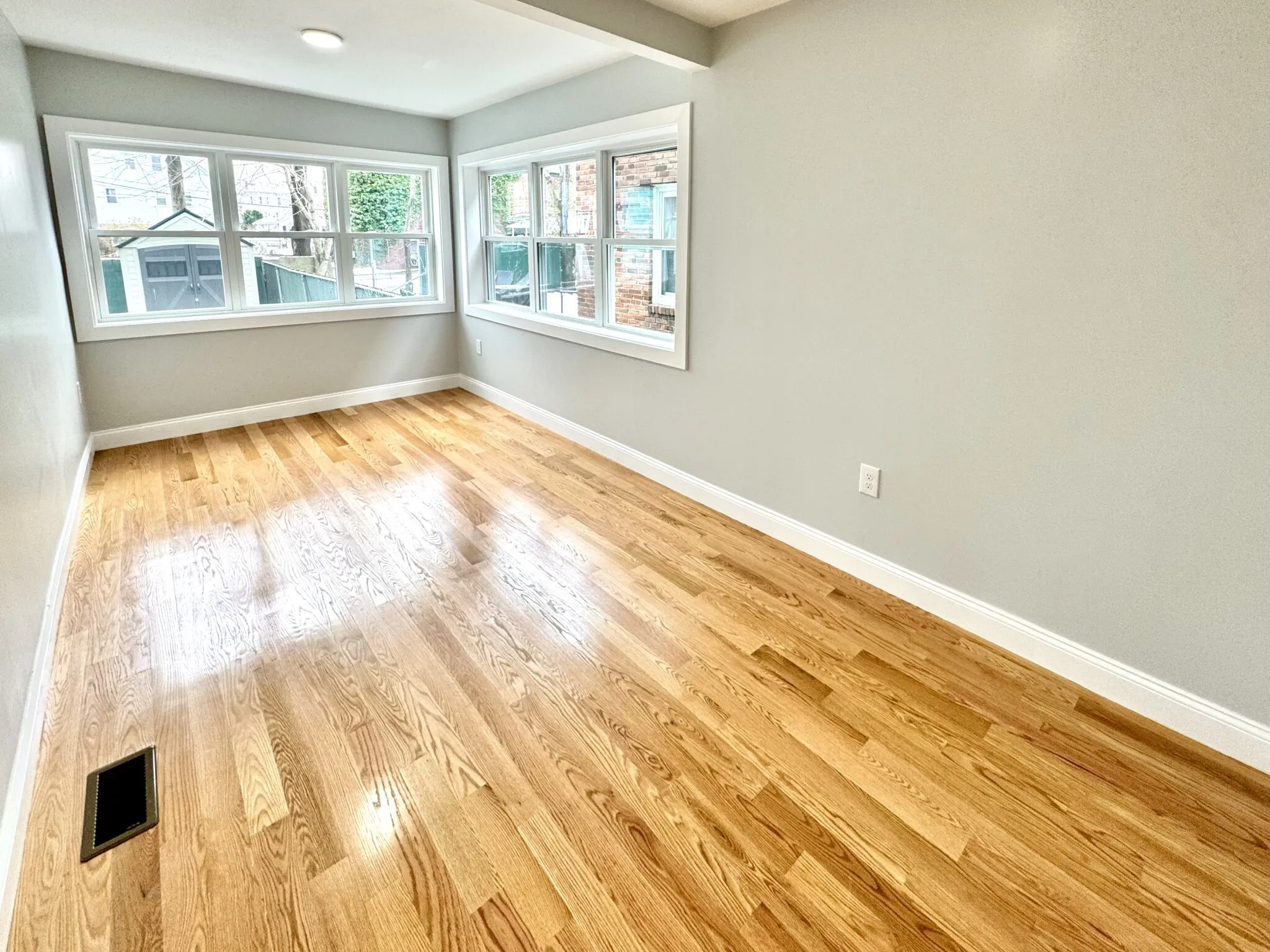 4 bed, 2 bath apartment for rent at 5 Ward St Unit 3, Ward Two — photo 17 of 31