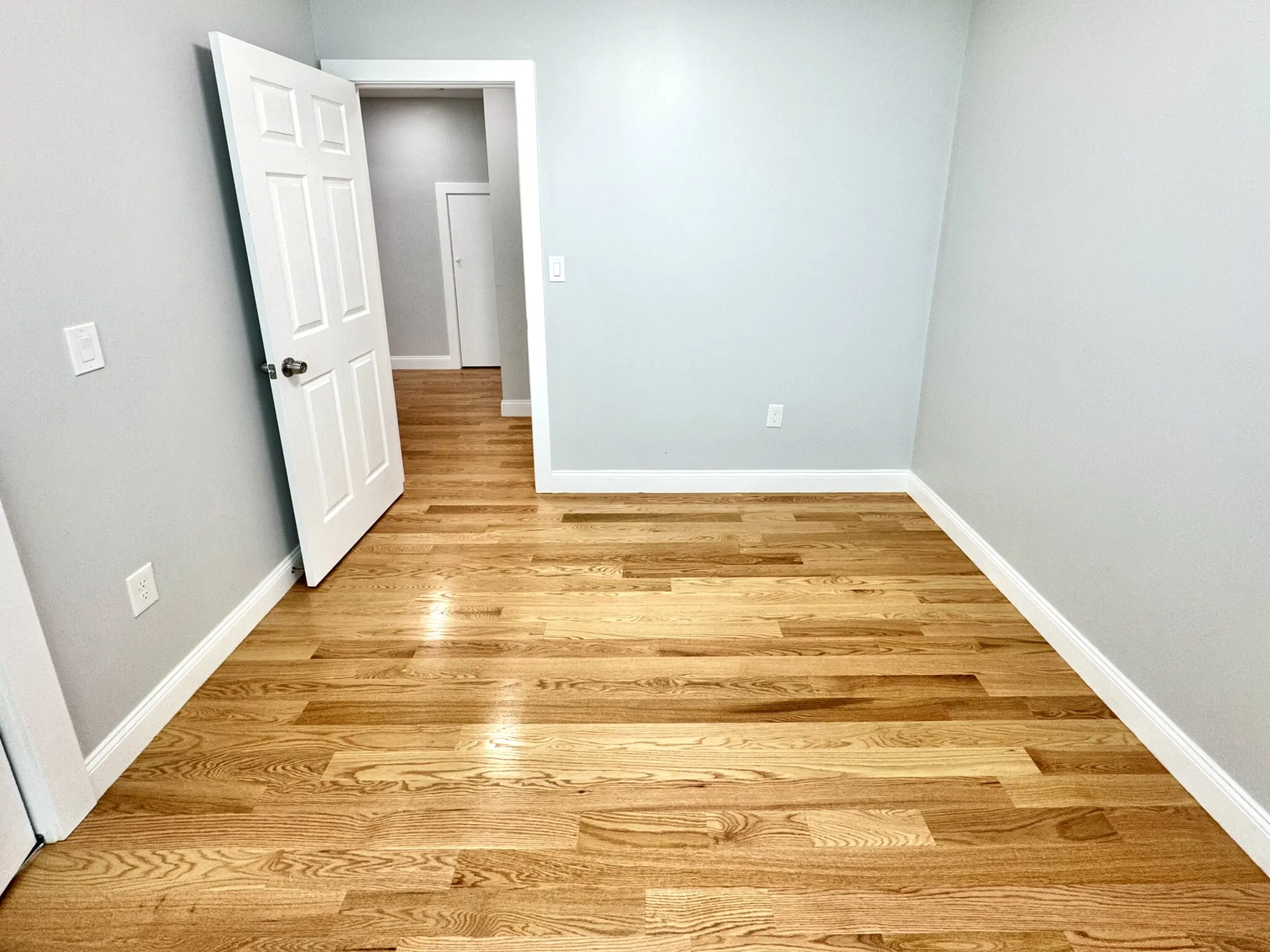 4 bed, 2 bath apartment for rent at 5 Ward St Unit 3, Ward Two — photo 14 of 31