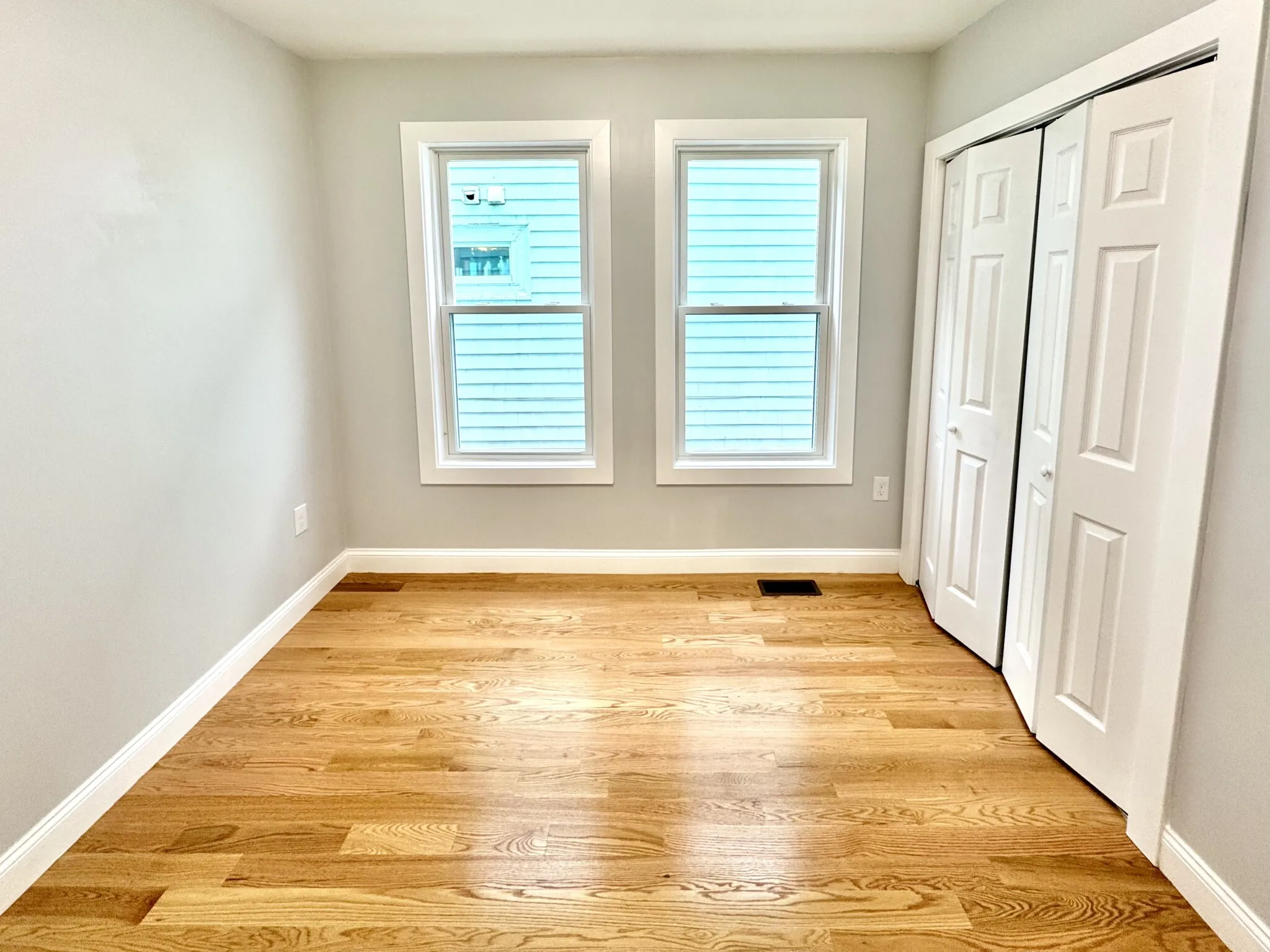 4 bed, 2 bath apartment for rent at 5 Ward St Unit 3, Ward Two — photo 12 of 31