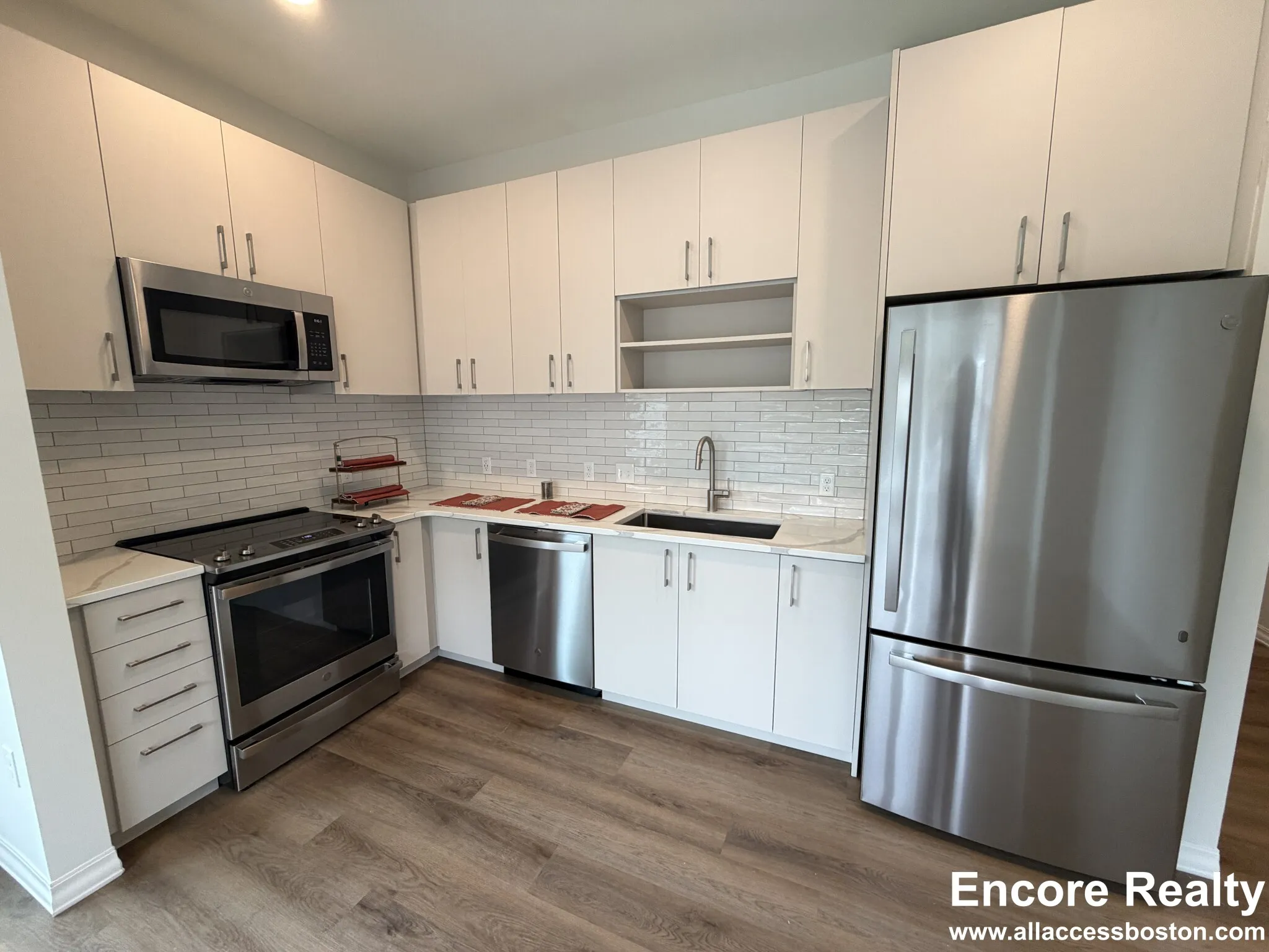 3 bed, 2 bath apartment for rent at 5 Washington St Unit 207M, Brighton — photo 2 of 18