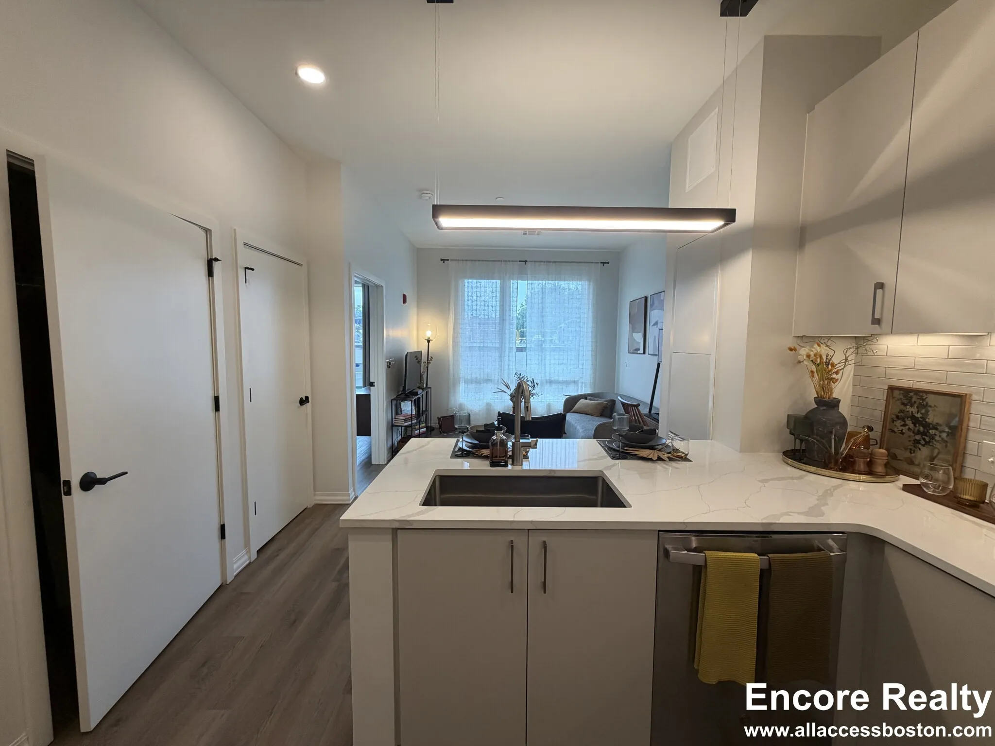 1 bed, 1 bath apartment for rent at 5 Washington St Unit 401, Brighton — photo 4 of 19
