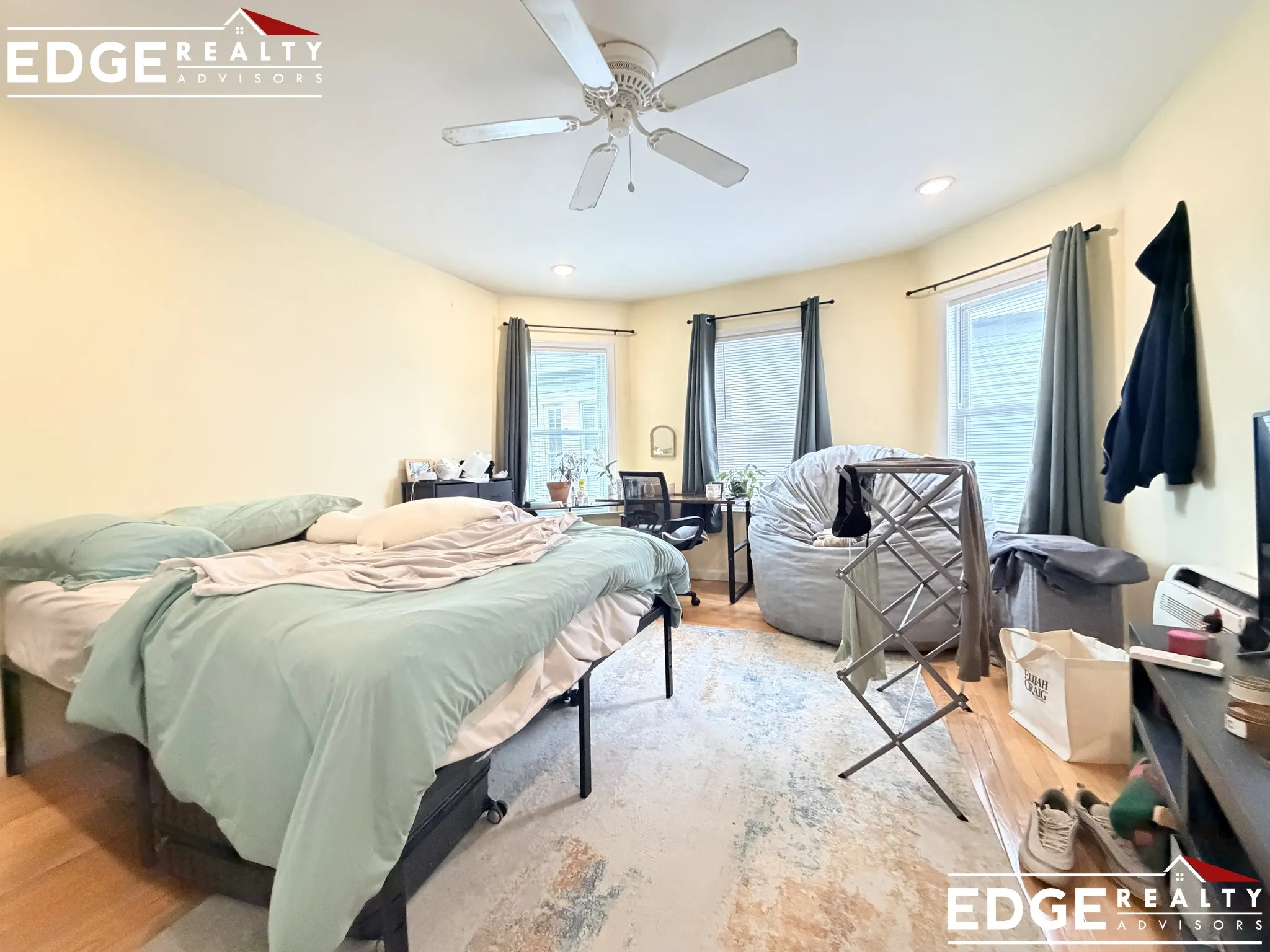 3 bed, 1 bath apartment for rent at 5 Weitz St Unit 2, Allston — photo 5 of 9