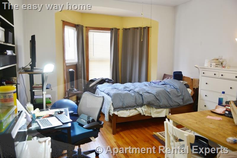 Studio bed, 1 bath apartment for rent at 5 Wendell St Unit 2, Harvard Square — photo 2 of 9