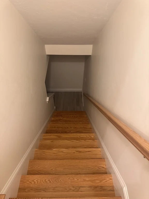 3 bed, 2 bath apartment for rent at 5 West Chapel Unit 1, Abington — photo 7 of 18