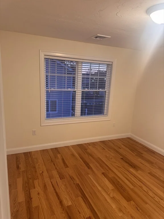 3 bed, 2 bath apartment for rent at 5 West Chapel Unit 1, Abington — photo 12 of 18