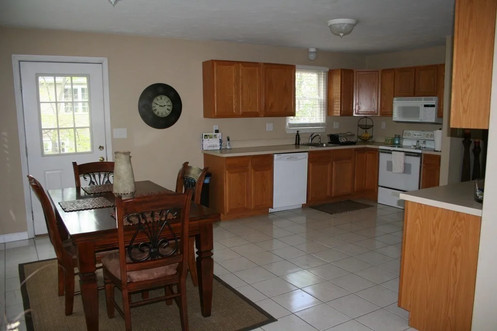 3 bed, 2 bath apartment for rent at 5 Westview Ter Unit 1, Natick — photo 4 of 9