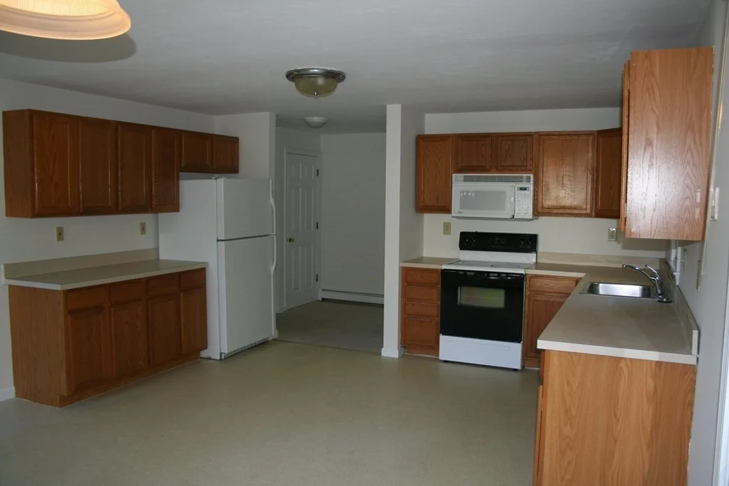 3 bed, 2 bath apartment for rent at 5 Westview Ter Unit 1, Natick — photo 3 of 9