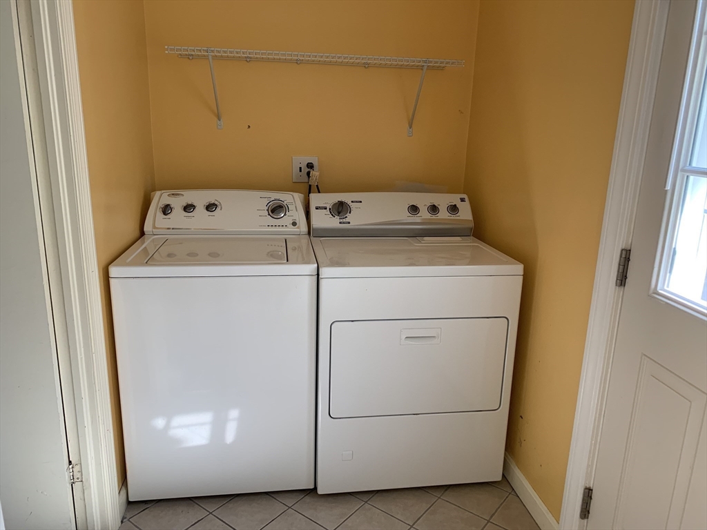 3 bed, 2 bath apartment for rent at 5 Whalen, Natick — photo 8 of 13