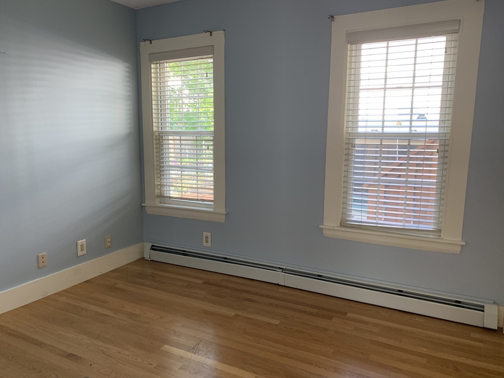 3 bed, 2 bath apartment for rent at 5 Whalen, Natick — photo 7 of 13