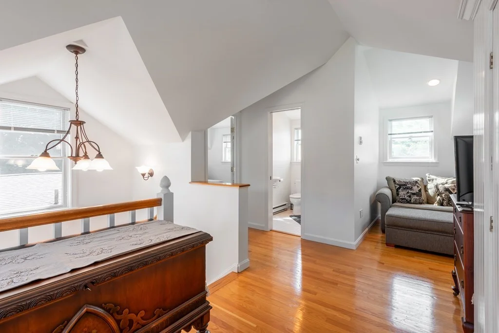 2 bed, 2 bath apartment for rent at 5 White Way, Rockport — photo 9 of 17