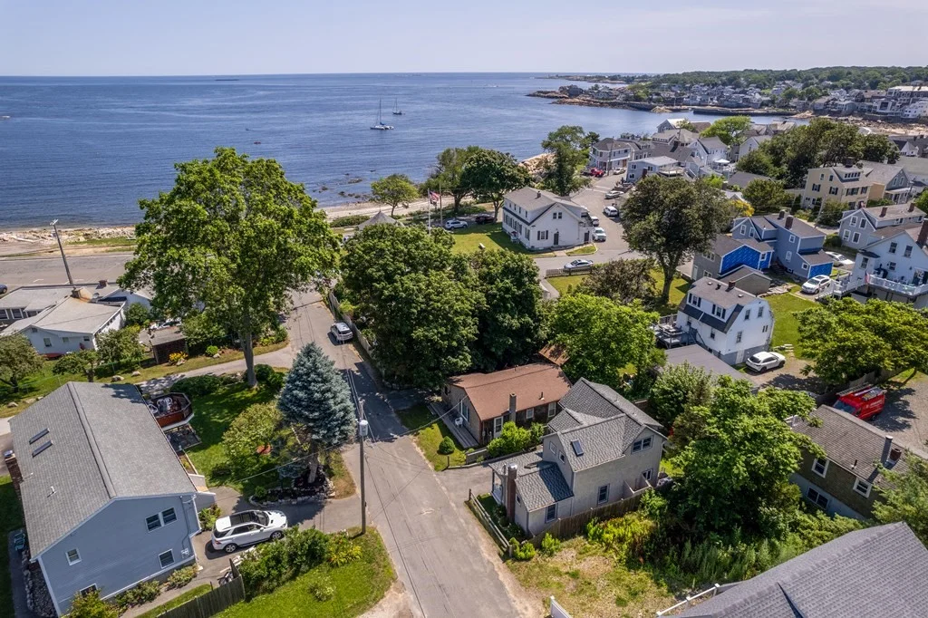 2 bed, 2 bath apartment for rent at 5 White Way, Rockport