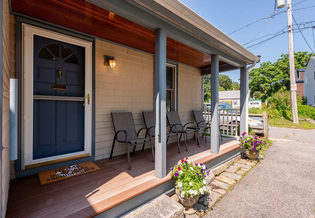 2 bed, 2 bath apartment for rent at 5 White Way, Rockport — photo 3 of 17