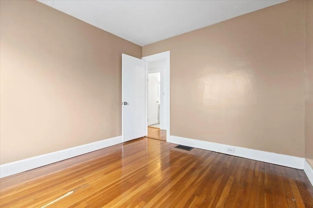 2 bed, 1 bath apartment for rent at 5 Whiton Ave Unit 1, Quincy — photo 8 of 18