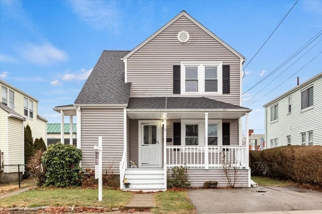 2 bed, 1 bath apartment for rent at 5 Whiton Ave Unit 1, Quincy — photo 1 of 18