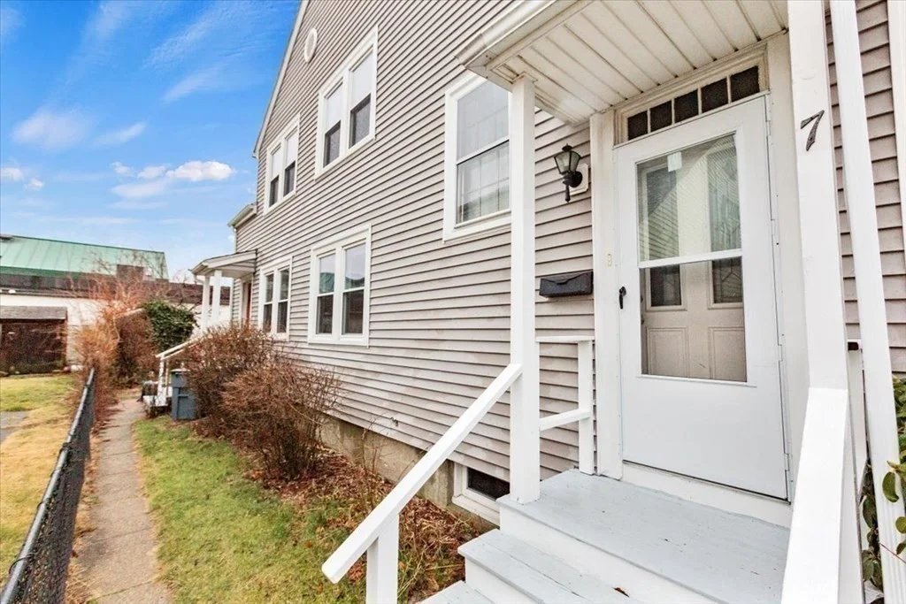 2 bed, 1 bath apartment for rent at 5 Whiton Ave Unit 1, Quincy — photo 12 of 18