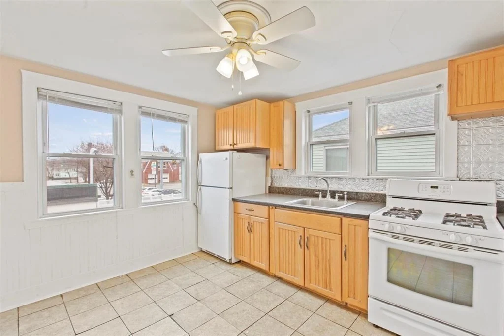 2 bed, 1 bath apartment for rent at 5 Whiton Ave Unit 1, Quincy — photo 5 of 18
