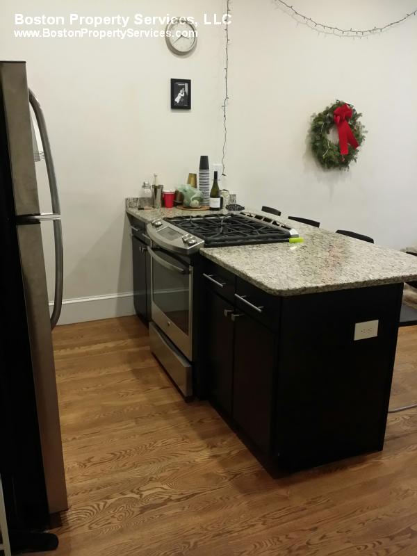 4 bed, 3 bath apartment for rent at 5 Wigglesworth St Unit 1, Mission Hill — photo 7 of 14