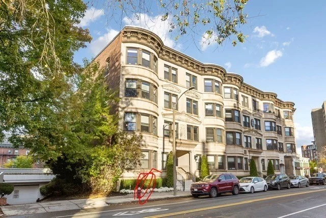 3 bed, 1 bath apartment for rent at 5 Winchester Unit 401, Coolidge Corner — photo 2 of 5