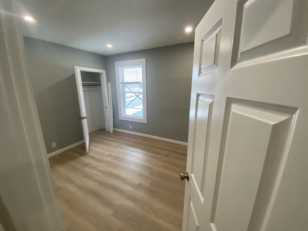 4 bed, 1 bath apartment for rent at 5 Winter St Unit 2, Saugus — photo 7 of 11