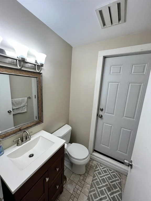 1 bed, 1 bath apartment for rent at 5 Winthrop St Unit 2, Charlestown — photo 21 of 27