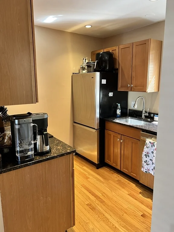 1 bed, 1 bath apartment for rent at 5 Winthrop St Unit 2, Charlestown — photo 11 of 27