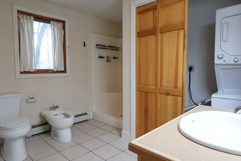 2 bed, 1 bath apartment for rent at 5 Yankee Way Unit 2, Dartmouth — photo 8 of 13