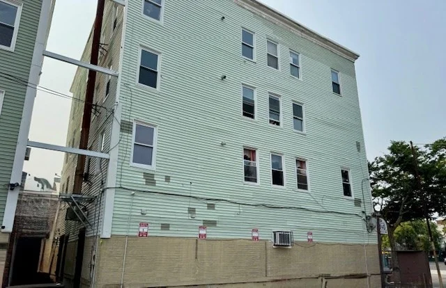 3 bed, 1 bath apartment for rent at 50.5 Common St Unit 5, Lawrence — photo 11 of 11