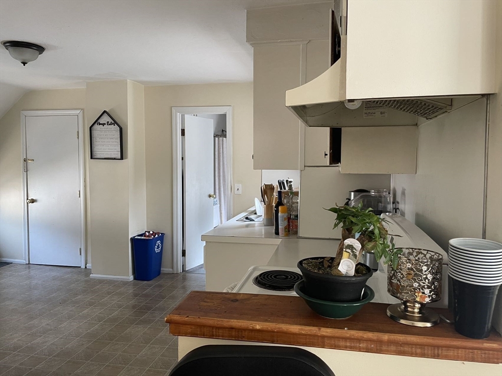 2 bed, 1 bath apartment for rent at 50-52 Alden St Unit 2, Ashland — photo 36 of 41