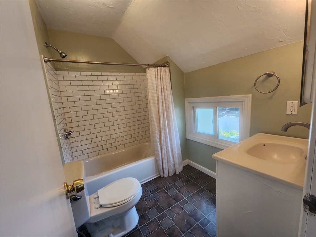 2 bed, 1 bath apartment for rent at 50-52 Alden St Unit 2, Ashland — photo 13 of 41