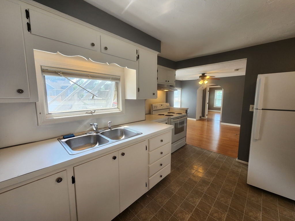 2 bed, 1 bath apartment for rent at 50-52 Alden St Unit 2, Ashland — photo 14 of 41