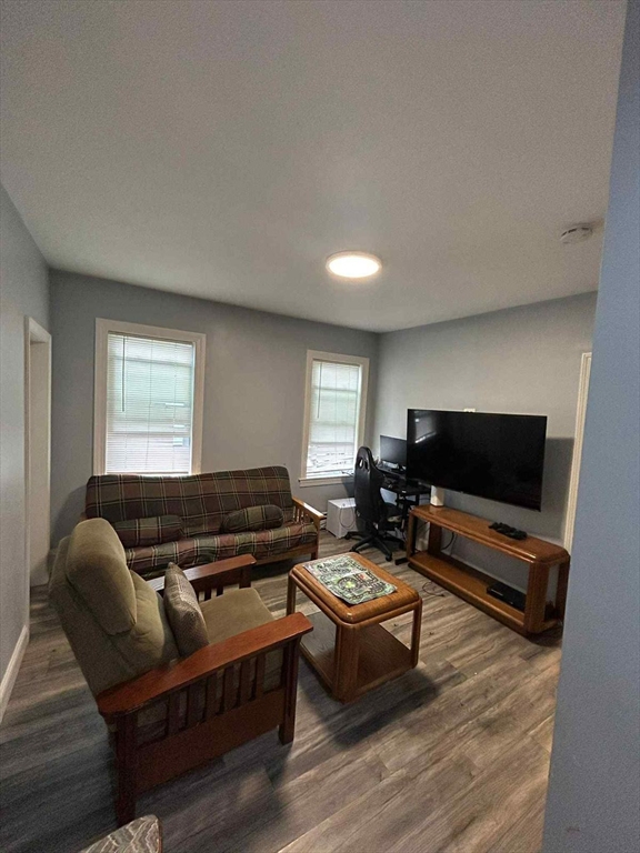 3 bed, 1 bath apartment for rent at 50-52 Andrew St Unit 3, Lowell — photo 5 of 9