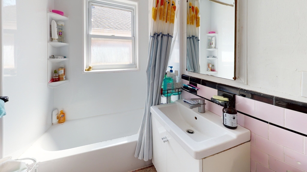 3 bed, 1 bath apartment for rent at 50-52 Colborne Rd Unit 50, Boston — photo 9 of 9