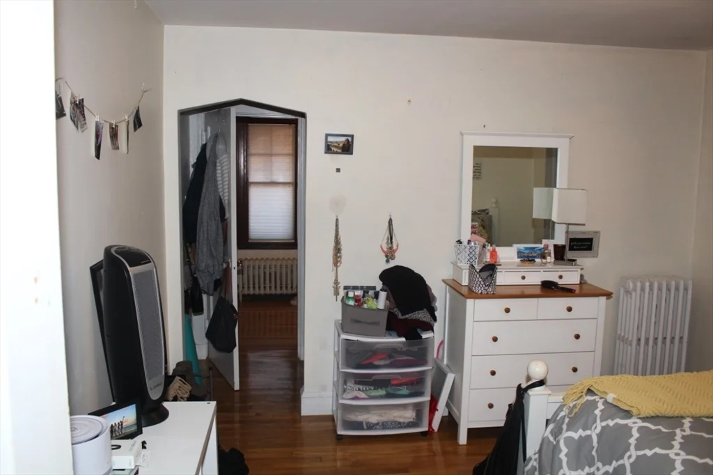 2 bed, 1 bath apartment for rent at 50-52 Colborne Rd Unit 52, Brighton — photo 4 of 6