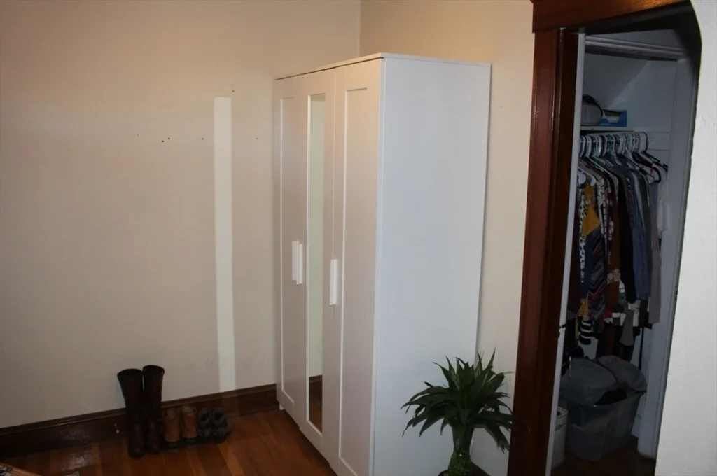 2 bed, 1 bath apartment for rent at 50-52 Colborne Rd Unit 52, Brighton — photo 3 of 6