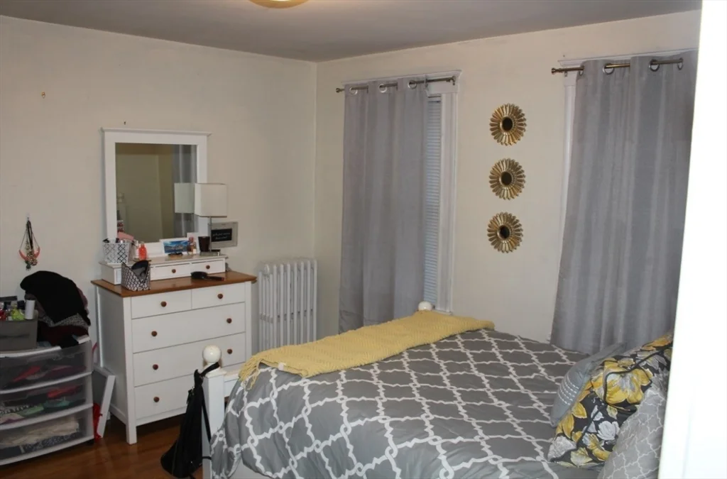 2 bed, 1 bath apartment for rent at 50-52 Colborne Rd Unit 52, Brighton — photo 2 of 6