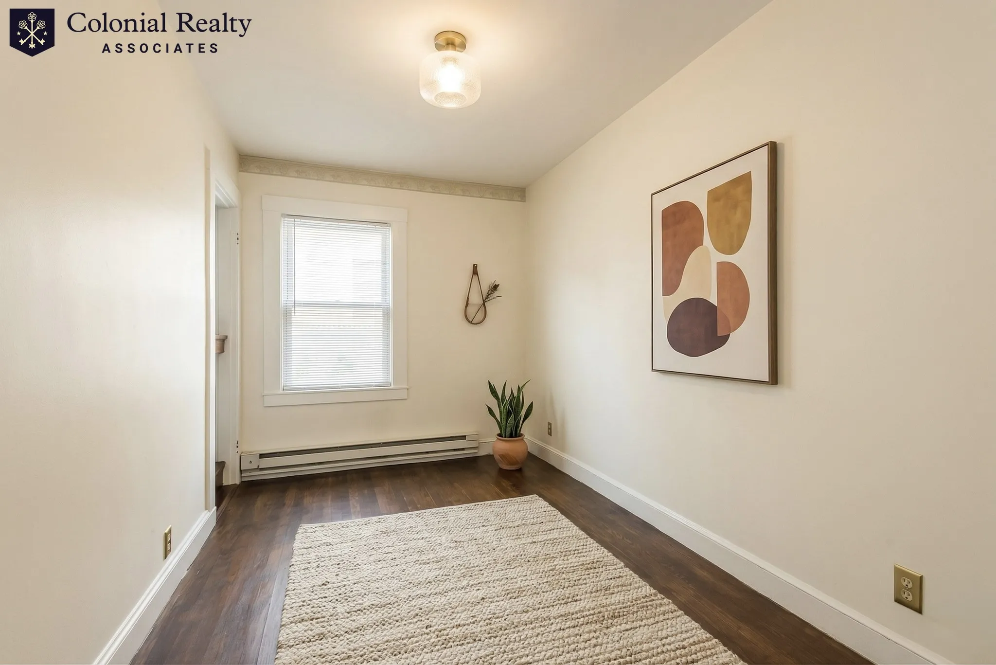 4 bed, 2 bath apartment for rent at 50-52 Hobson St Unit 1, Brighton — photo 4 of 15