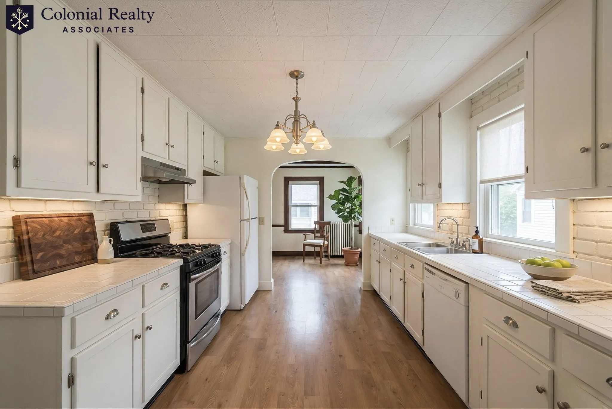 4 bed, 2 bath apartment for rent at 50-52 Hobson St Unit 1, Brighton — photo 6 of 15