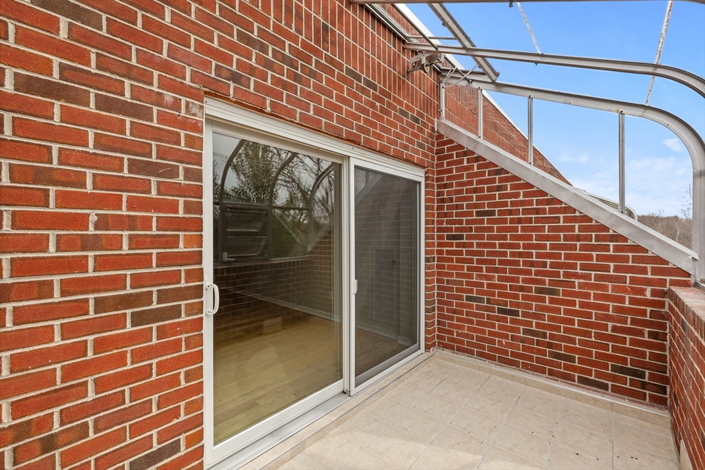 1 bed, 1 bath apartment for rent at 50-56 Broadlawn Park Unit 506, Boston — photo 10 of 16