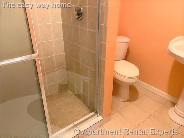 2 bed, 1 bath apartment for rent at 50 7th St, East Cambridge — photo 5 of 6