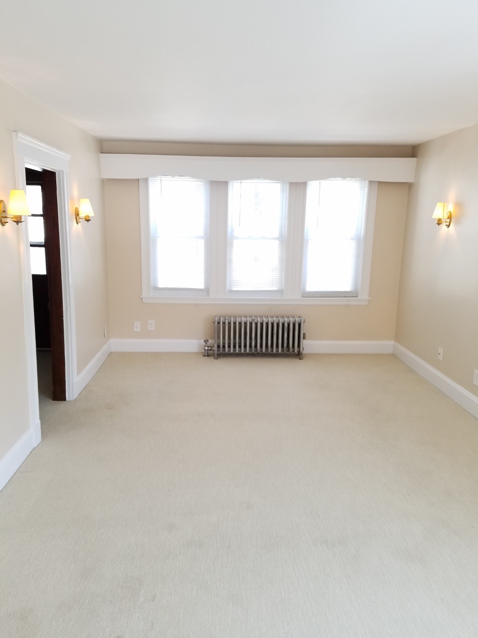 2 bed, 1 bath apartment for rent at 50 Aberdeen Ave Unit 2, West Cambridge — photo 4 of 8