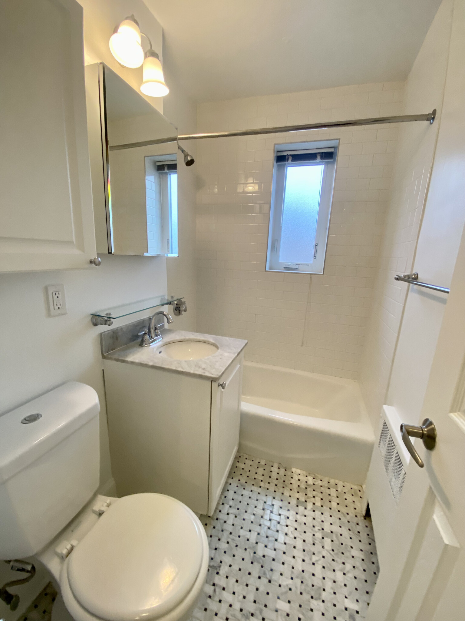 1 bed, 1 bath apartment for rent at 50 Alton Pl Unit 1, Coolidge Corner — photo 8 of 15