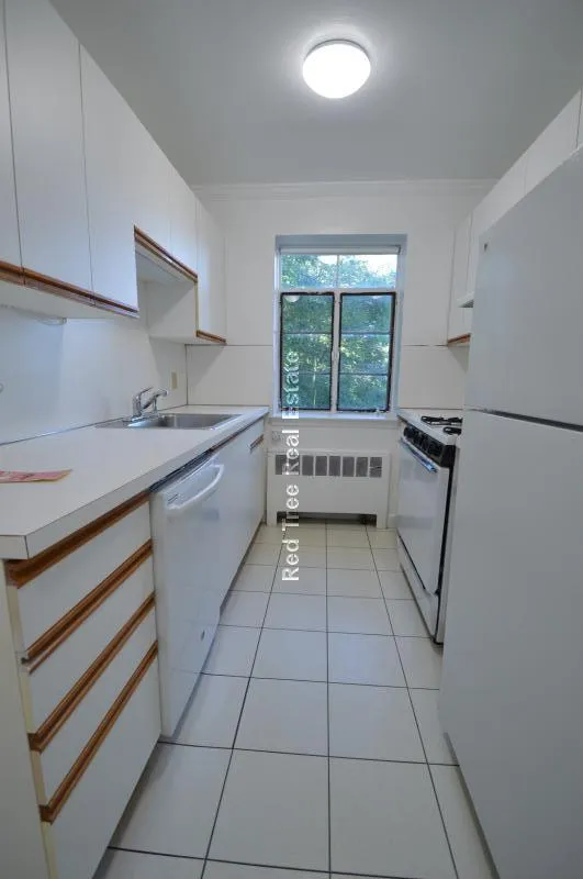 2 bed, 1 bath apartment for rent at 50 Alton Pl Unit 3, Coolidge Corner — photo 1 of 11